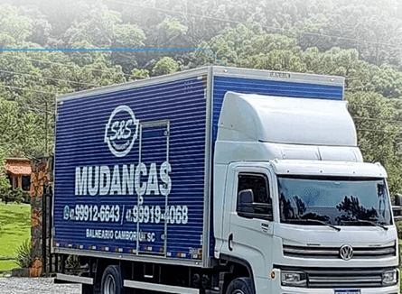 Caminhão de mudança S&S em Itapema